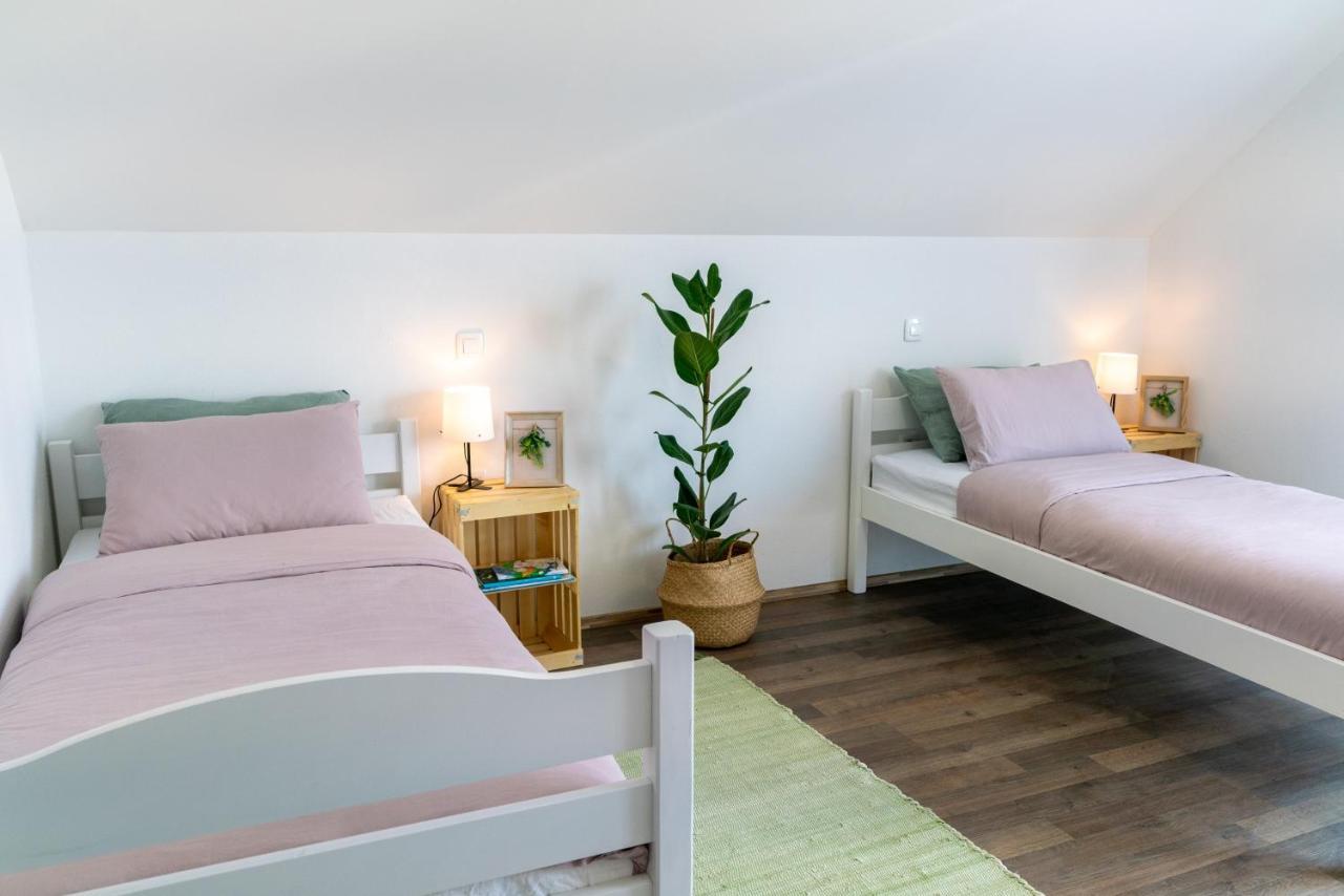 Villa Cerknisko Jezero 체르크니차 외부 사진